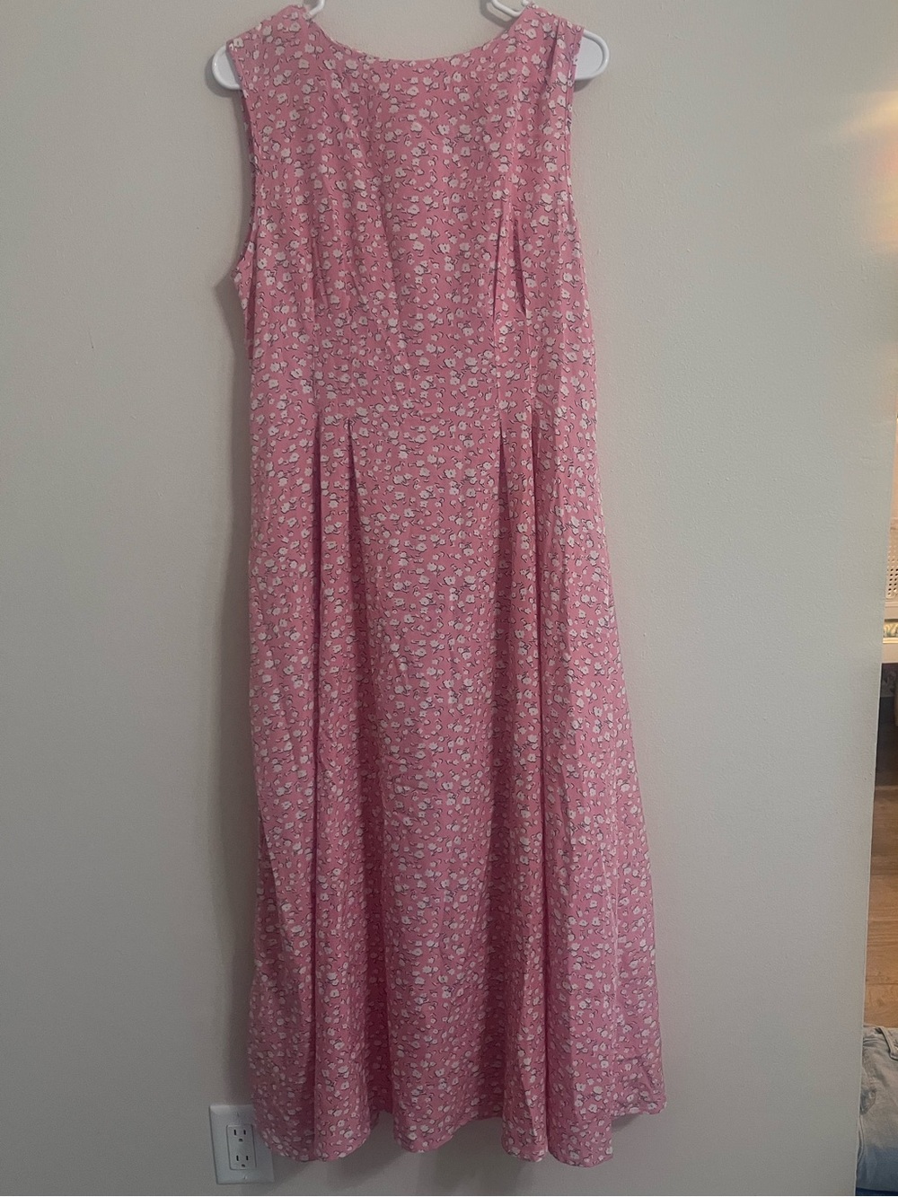 SHEIN Pink Floral Sleeveless Maxi Dress with White Accents